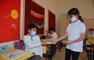 Pandemi sürecinde babaannesinden öğrendi, arkadaşları...