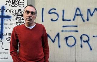 Paris’te Türk derneğine çirkin saldırı