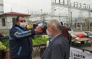 Pazar yerlerinde korona önlemleri artırıldı