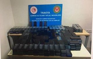 Piyasa değeri yaklaşık 3 milyon TL olan cep telefonu...