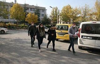 Polis fuhuş olayını sosyal medya üzerinden çözdü