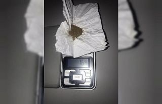 Polis uyuşturucu alışverişini anbean takibe aldı:...