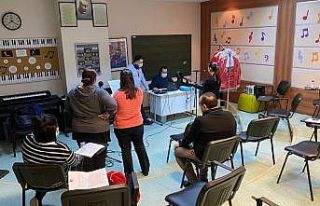 Radyo tiyatrosu yeniden hayat buldu