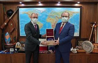 Rektör Erdal, Bakan Yardımcısı Çam’ı ziyaret...