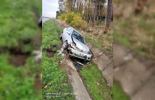 Sağlık çalışanı kazada yaralandı