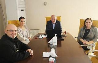 Şahin, "İş adamları daralan ekonomide yeni...