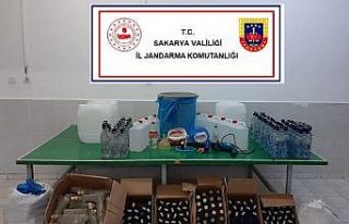Sahte alkolle yakalanan şahısların evi imalathane...