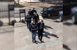 Sahte altınlarla dolandırdılar: 3 gözaltı