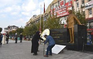 Sakarya’da Öğretmenler Günü kutlandı