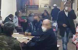 Salgını hiçe sayan 13 kişiye 11 bin 700 lira para...