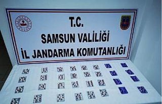 Samsun’da jandarma ekipleri 12 kilo esrar 966 adet...