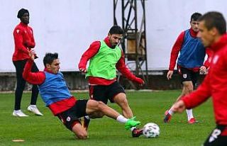 Samsunspor ile Giresunspor 50. randevuya çıkıyor