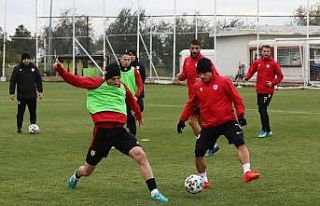 Samsunspor ile Tuzlaspor tarihlerinde ilk kez karşılaşacak