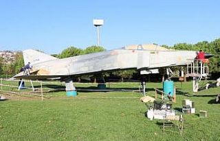 Seka Park’taki F4 uçağı bakıma alındı