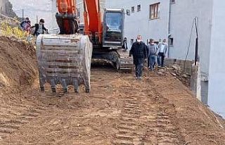 Şemdinli Belediyesinden yol çalışması