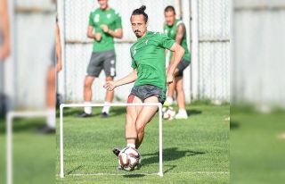 Serdar Özkan Bursaspor’la olan sözleşmesini feshetti