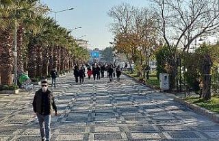 Silivri’de sosyal mesafe hiçe sayıldı