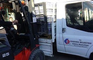 Sındırgı depremde zarar gören İzmir’in yanında
