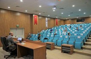 Şırnak Üniversitesinde aday memur temel eğitimi...