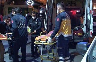 Şişli’de bir otelin camından tente üzerine düşen...
