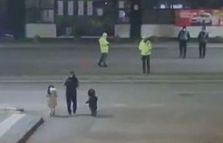 Sivaslı aile dondurucu soğukta uygulama yapan polis...