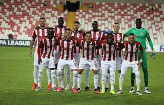 Sivasspor-Karabağ maçının hakemi değişti