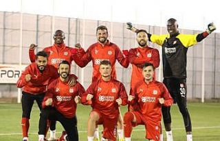 Sivasspor’da 2 futbolcu korona virüse yakalandı