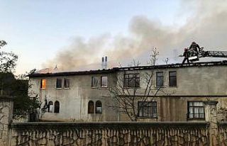 Sobadan çıkan yangın evi küle çevirdi