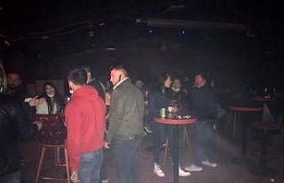 Sosyal mesafe kuralına uymayan 72 kişiye 226 bin...
