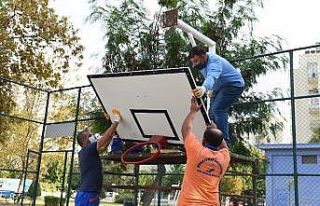 Spor sahalarında bakım çalışması