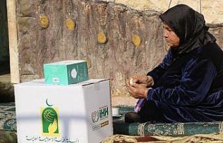 Suriye’de 8 bin adet gıda kolisi dağıtıldı