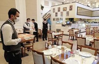 Tedbirler kapsamında restoranlar paket servis uygulamasına...
