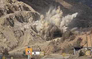 Tokat-Sivas kara yolunda patlatma