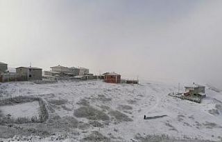 Tokat’a mevsimin ilk karı yağdı