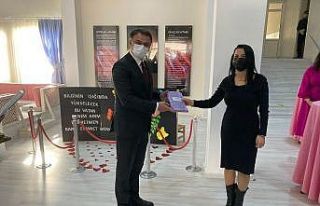 Tokat’ta 8 bin 500 öğretmene kitap hediye edildi