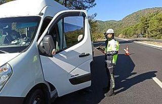 Trafik ekiplerinden Covid-19 denetimi