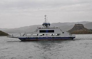 Tunceli Valiliği, sokağa çıkma yasağında feribotlarla...