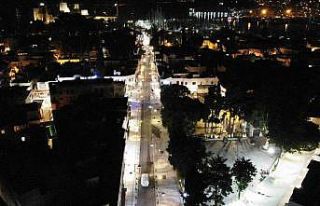 Turizmin gözbebeğinde cadde ve sokaklar bomboş...