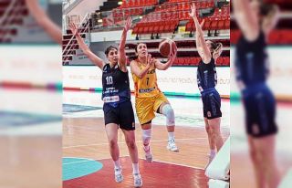 Türkiye Kadınlar Basketbol Ligi: Kayseri Basketbol:...
