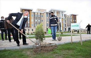 Tuşba Belediyesinden ‘81 İl, 81 Fidan’ etkinliği
