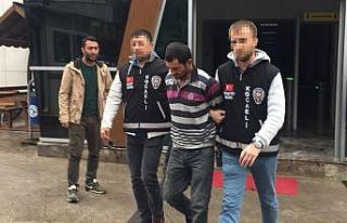 Üvey annesinin boğazını keserek öldüren şahsa...