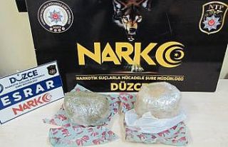 Uyuşturucu sevkiyatına polisler geçit vermedi