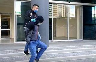 Uyuşturucu ticareti yapan 1 kişi tutuklandı