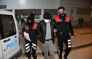 Uyuşturucudan aranan şahıs kısıtlamaya uymayınca...