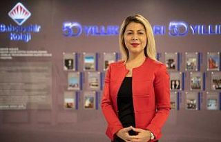 "Uzaktan eğitimde anne babalar öğretmen rolüne...