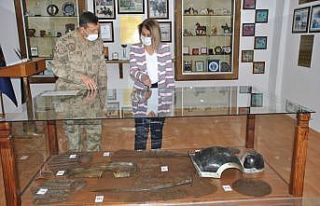 Vali Becel, JAKEM Komutanlığını ziyaret etti