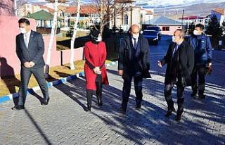 Vali Hüseyin Öner, KYK Yurtlarında incelemede bulundu