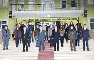 Vali Sarıibrahim öğretmenler gününü kutladı