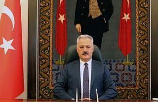 Vali Seymenoğlu’ndan Öğretmenler Günü mesajı