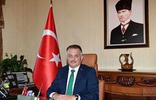 Vali Yazıcı, Öğretmenler Günü’nü kutladı